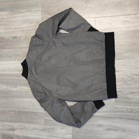 🍂  Quicksilver jacket size small fits as medium - Picture 4 of 4